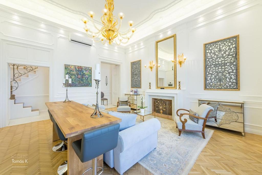 Bpr The Golden Astoria With Balcony And A/C Apartment Будапеща Екстериор снимка