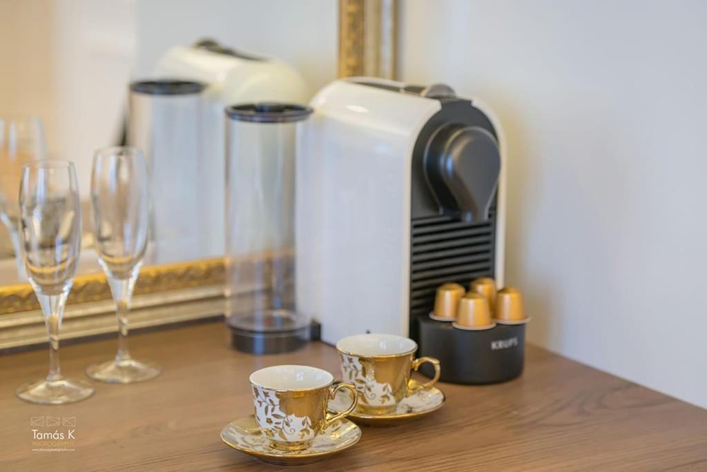 Bpr The Golden Astoria With Balcony And A/C Apartment Будапеща Екстериор снимка